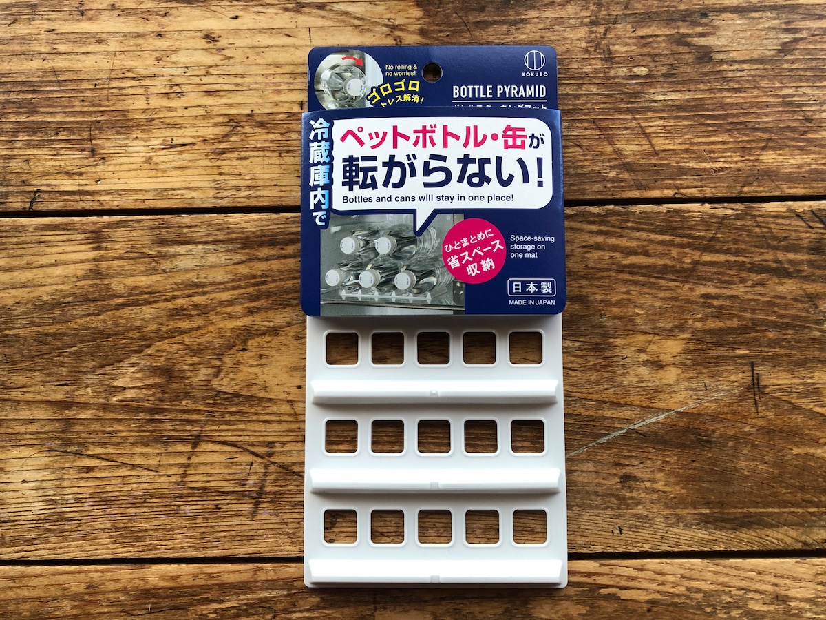 ダイソーの「ボトルスタッキングマット」