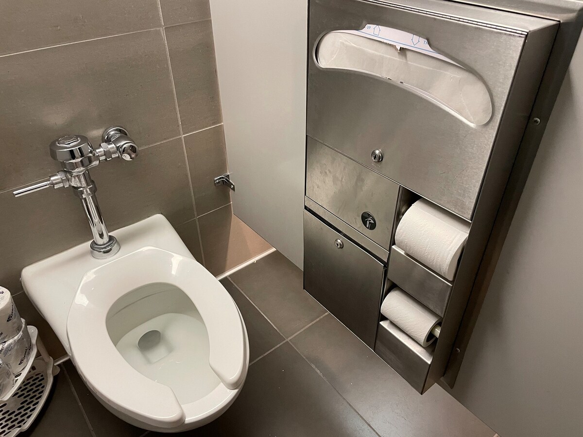ロサンゼルスのトイレの様子