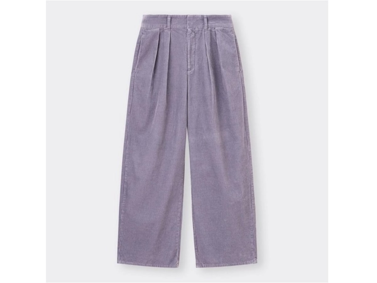 ジーユー　コーデュロイワイドパンツ　2990円（税込）