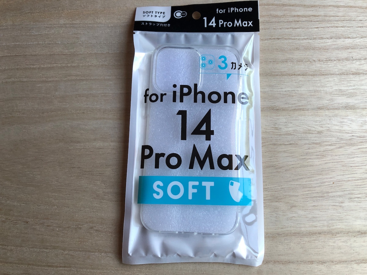 キャンドゥのソフトタイプの「iPhoneケース」