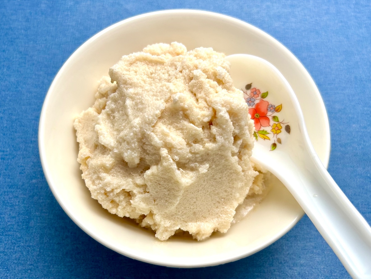 <img src="dog.jpg" alt="花生泡泡冰（ピーナッツの泡泡冰）">
