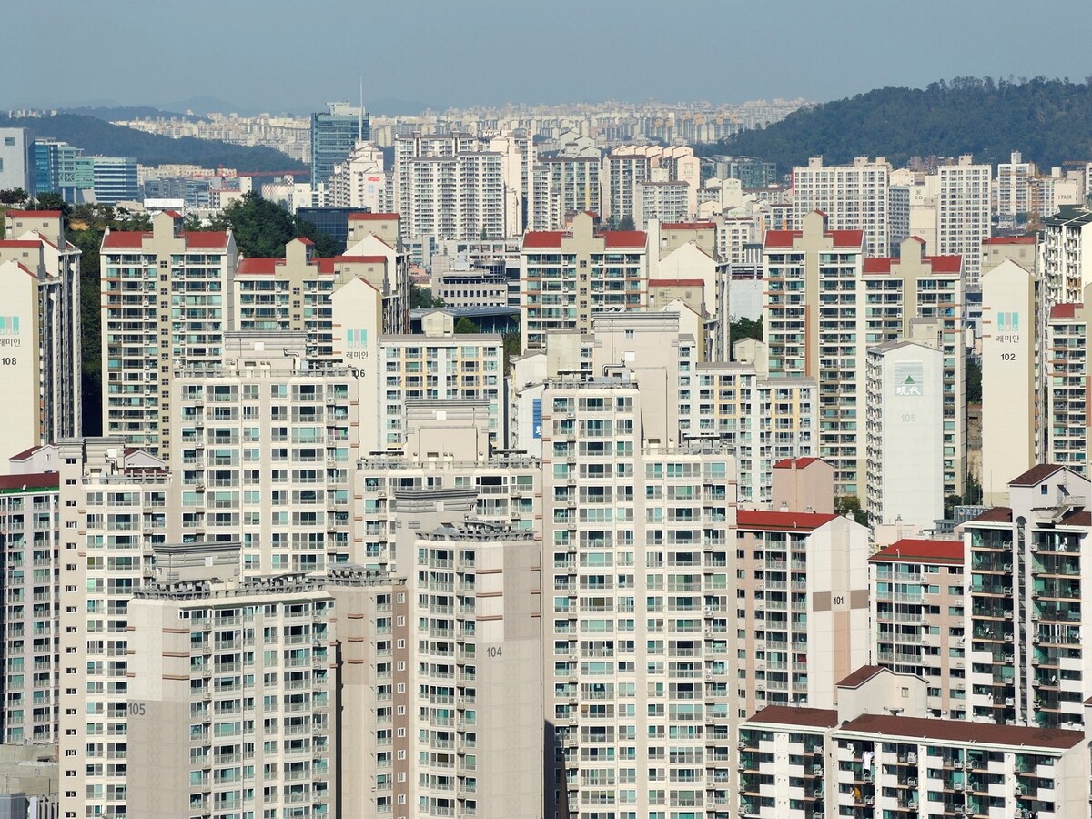 現在、韓国ではマンションの価格が下落している