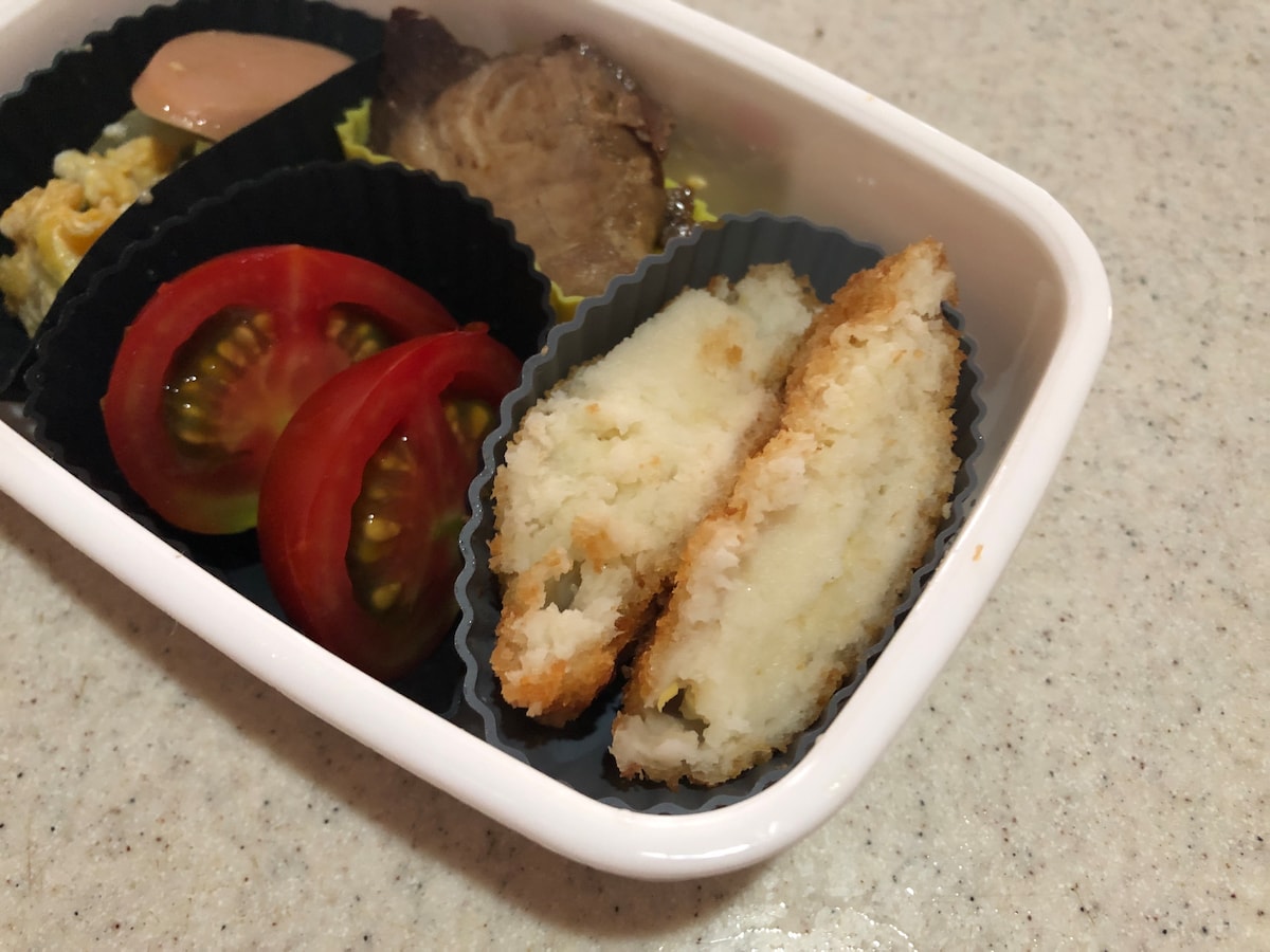 業務スーパーの「グラタンコロッケ」をお弁当のおかずに