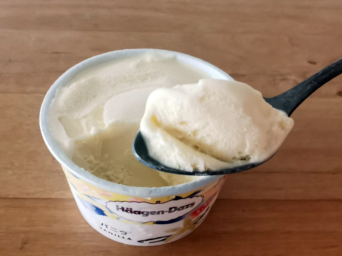ハーゲンダッツのバニラ3種食べ比べ
