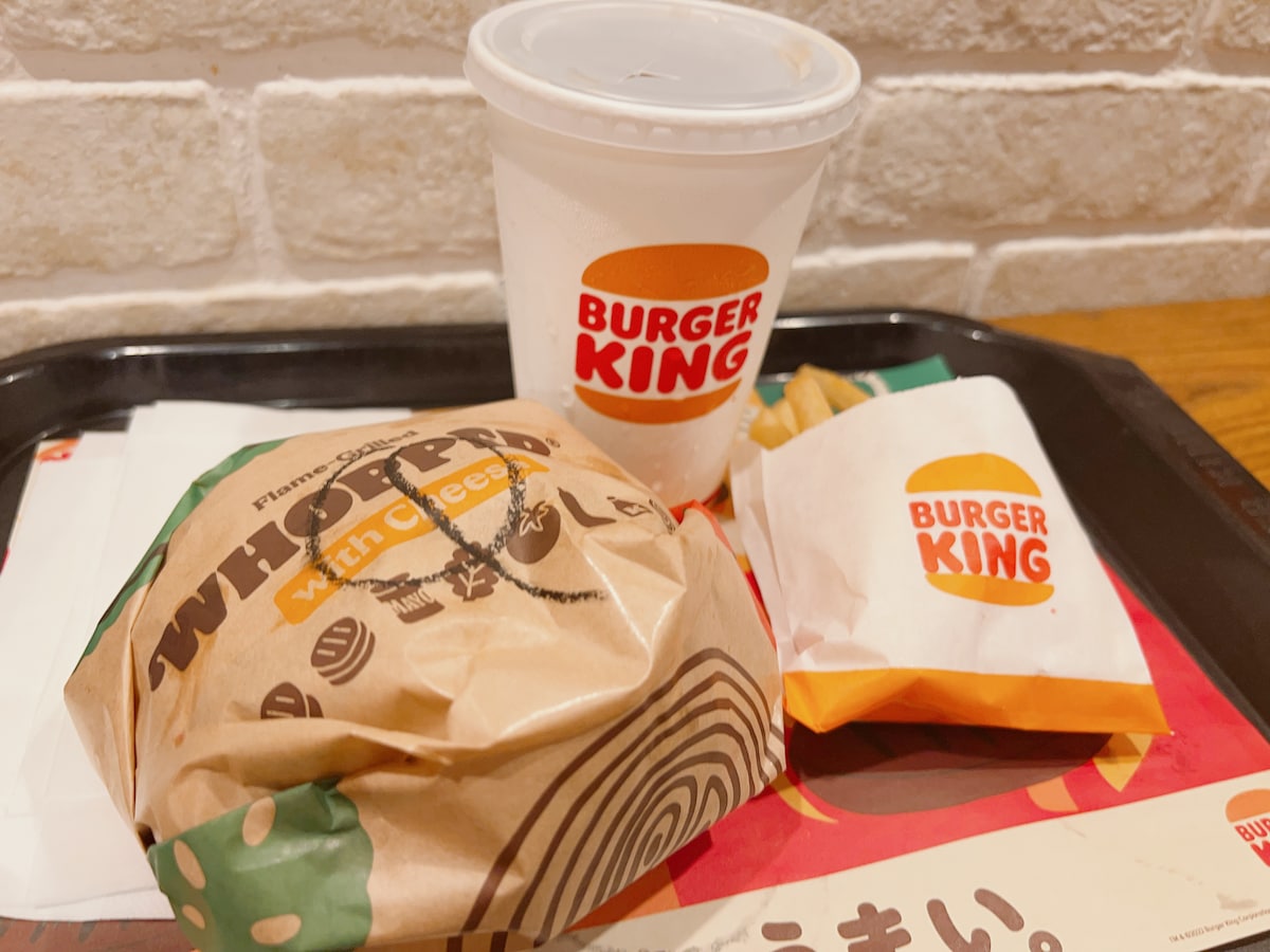 バーガーキングのセットメニュー画像