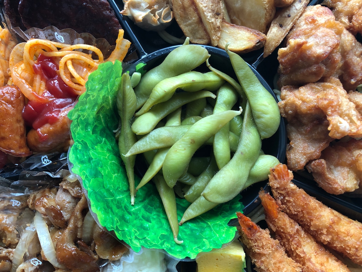 中央には枝豆がある