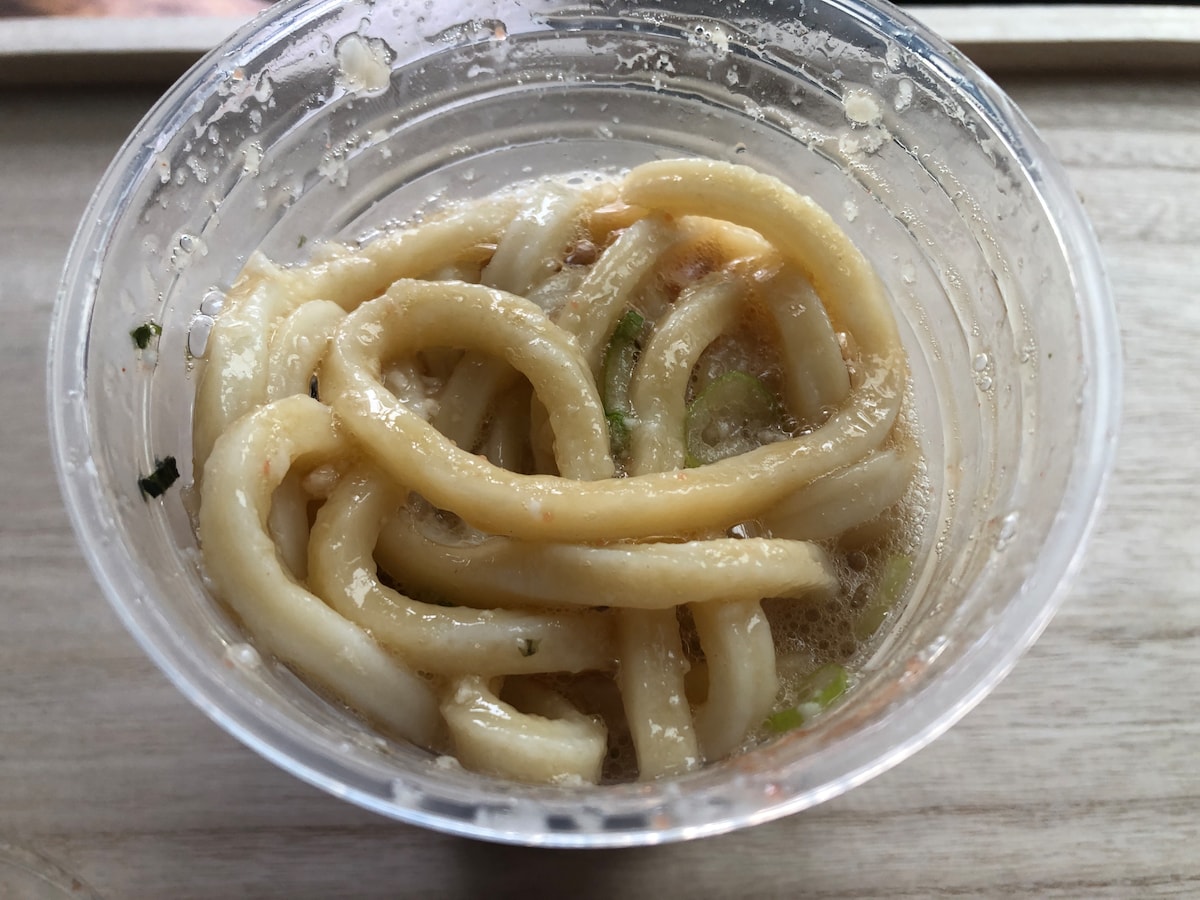 丸亀製麺の丸亀シェイクうどん「明太とろろうどん」はとろろのとろみが効いている