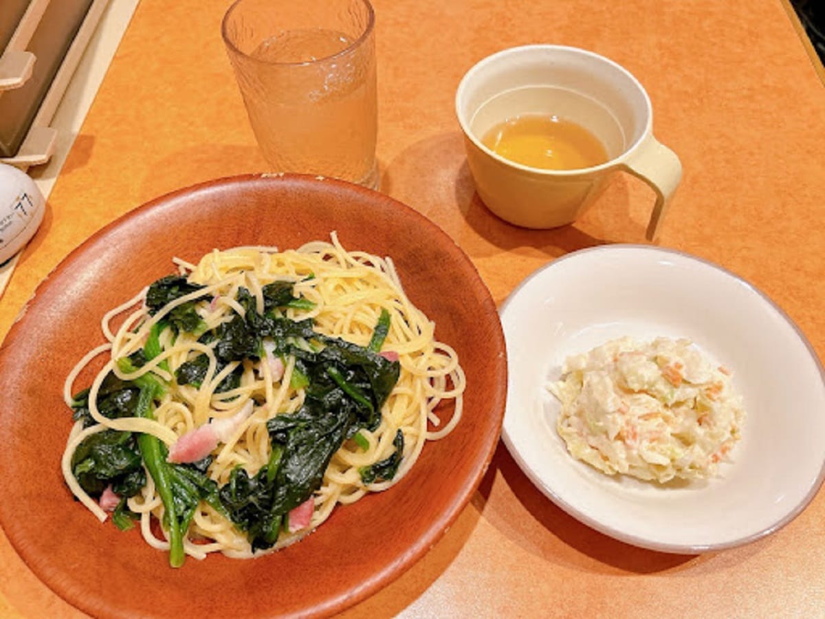 サイゼリヤ　土日　ランチ