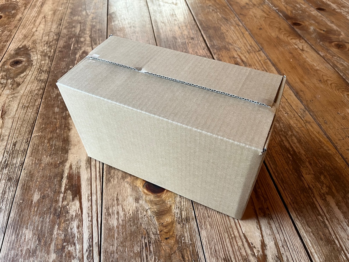 「ダンボールCD-25」を組み立て時のサイズは約28×14×16cm