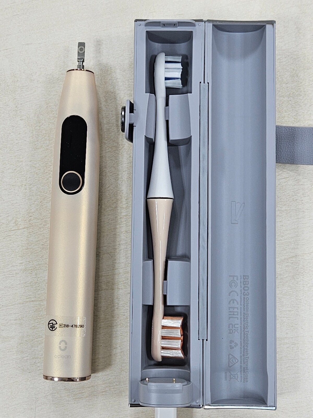 充電機能付きトラベルケース