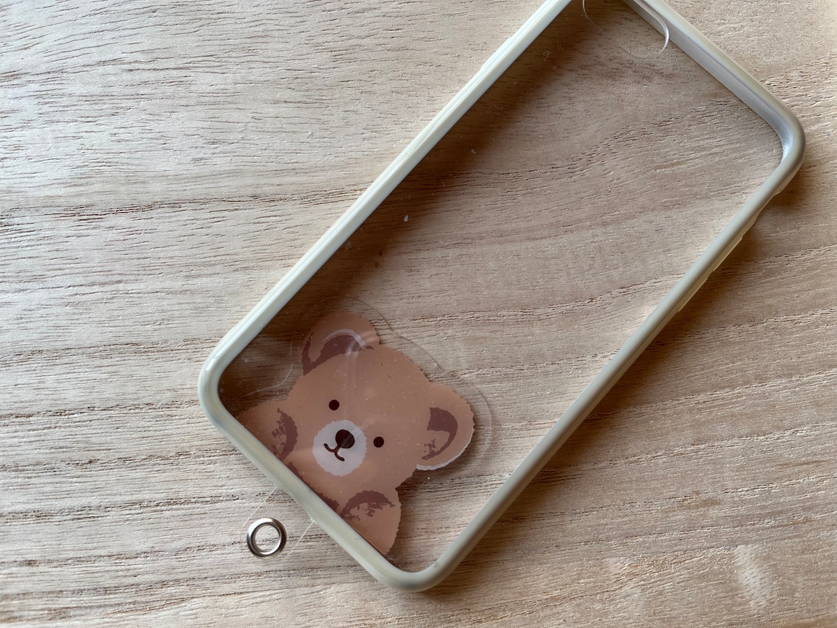 クマの「スマートフォン ストラップホルダー 」