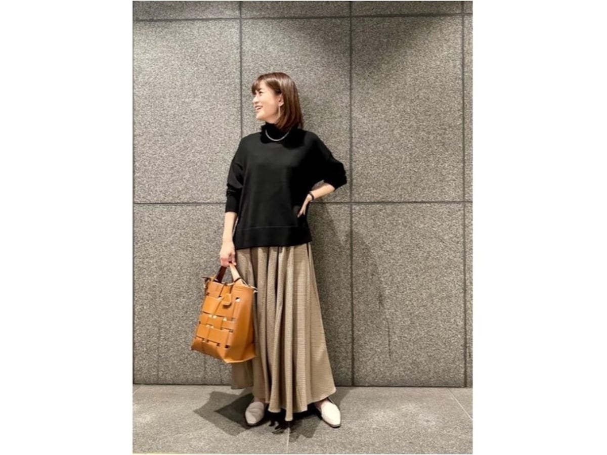 【OKコーデ】ハイゲージニットにネックレスをプラスして　出典：WEAR