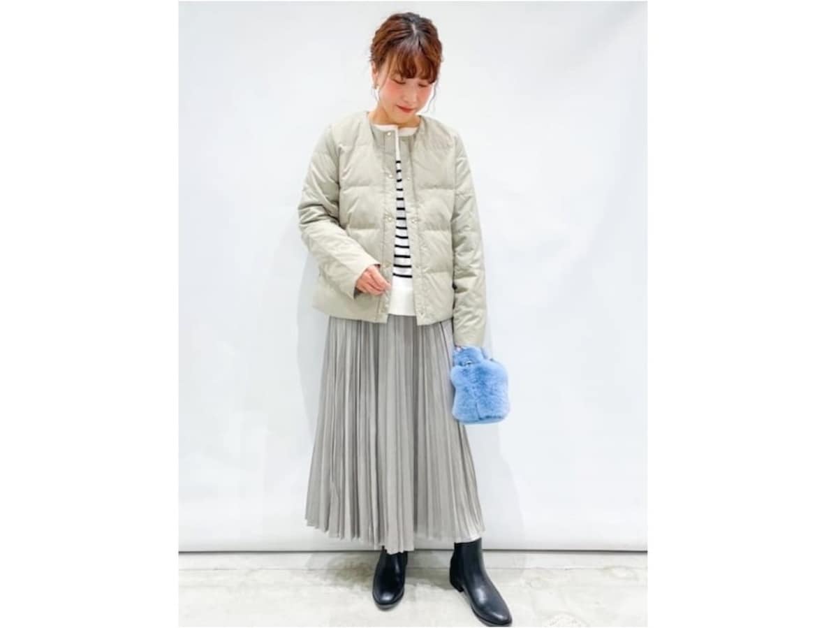 軽くて暖かく、さっと羽織れて使いやすい一枚ならショートダウンを　出典：WEAR