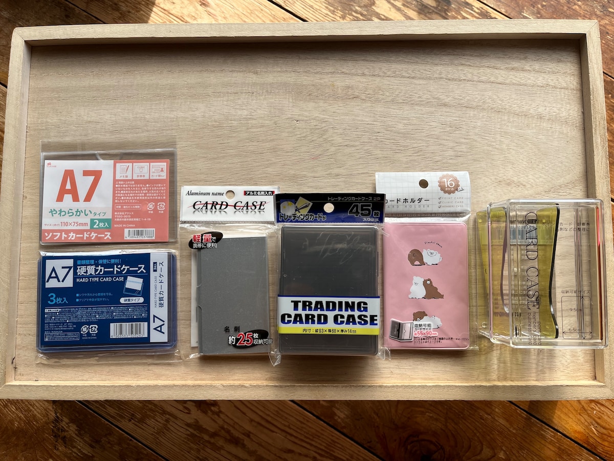 キャンドゥのカードケースは大容量タイプや持ち運べるカードホルダーも◎
