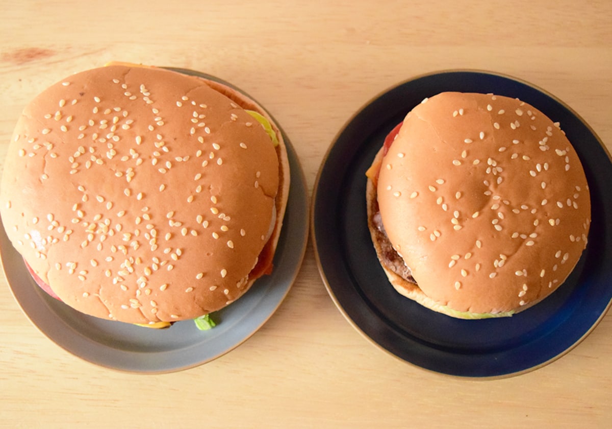 バーガーキングのワッパーとジュニアのサイズ比較