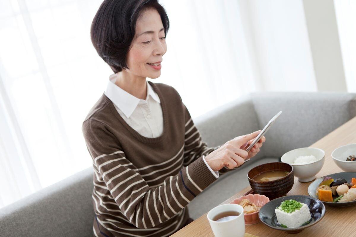 高齢者向けのスマホの助成金って？