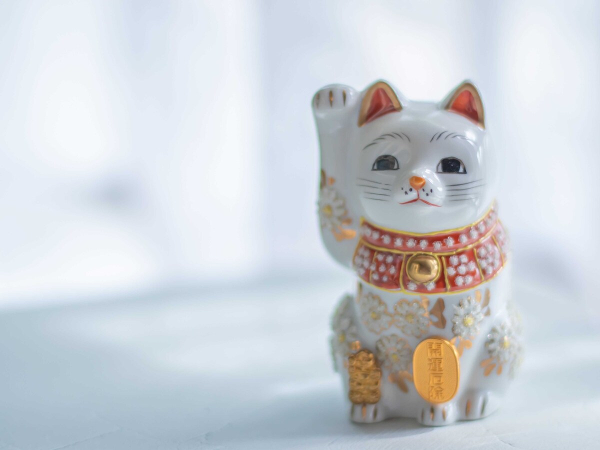 2024年は白色のインテリアが金運アップの鍵に。汚れがないようていねいに掃除をしましょう！