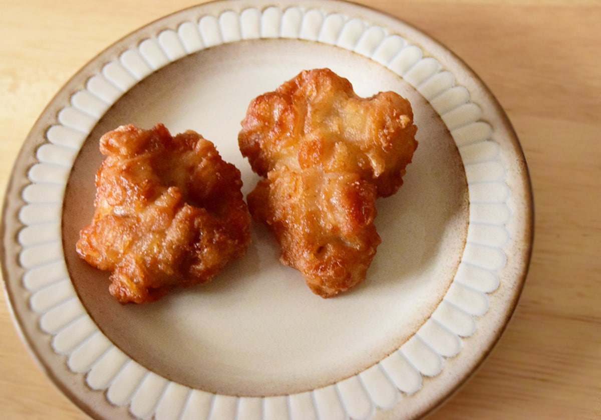 からあげの大きさは、ごく一般的なサイズ