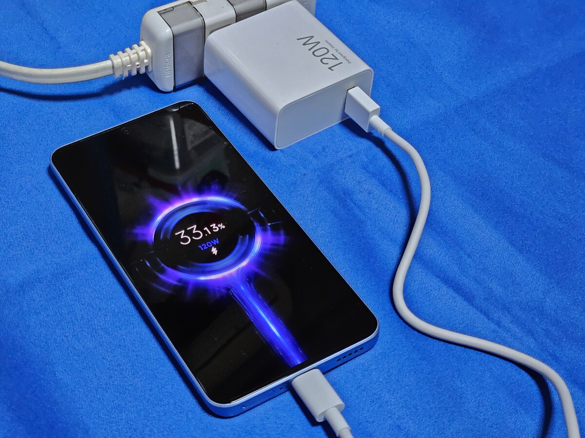 19分でフル充電できる高速充電機能