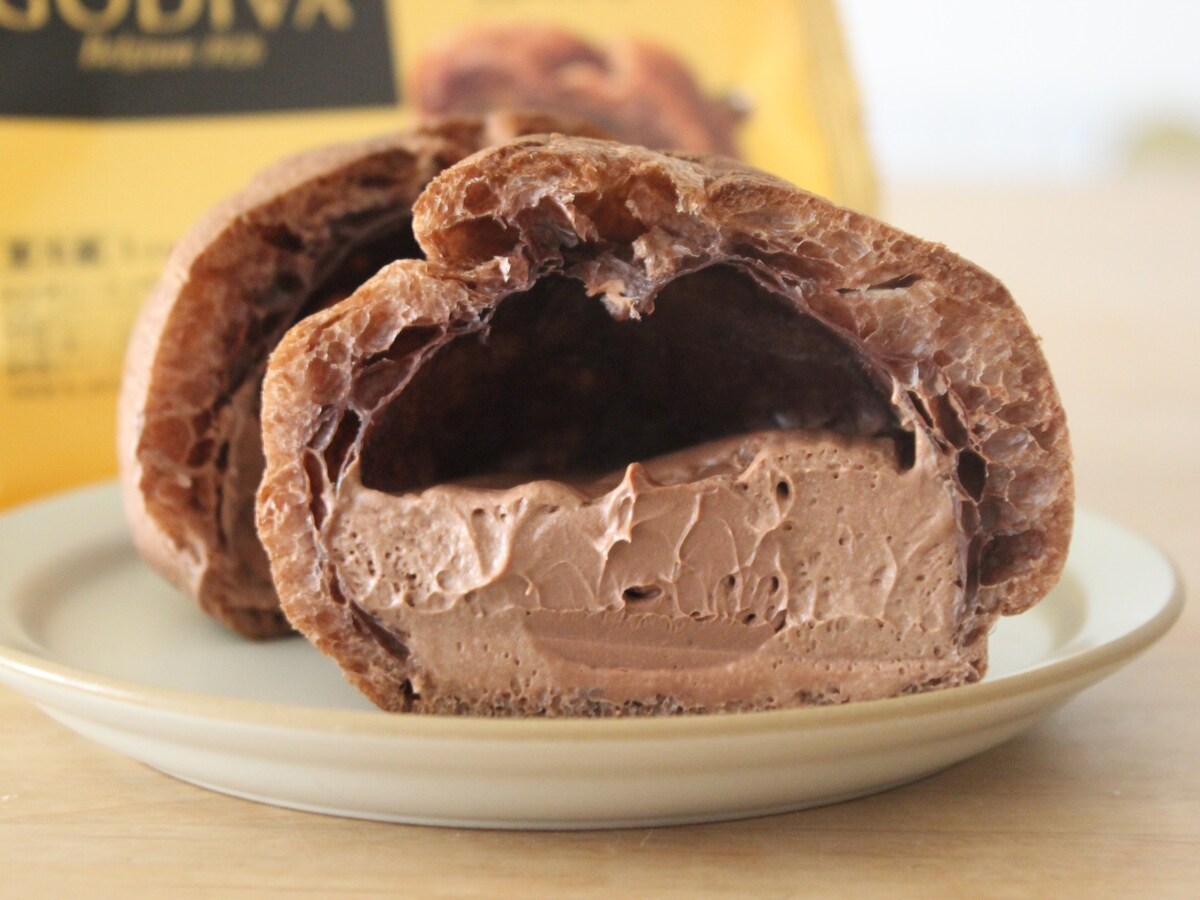 モンテール「GODIVA監修スイーツ」
