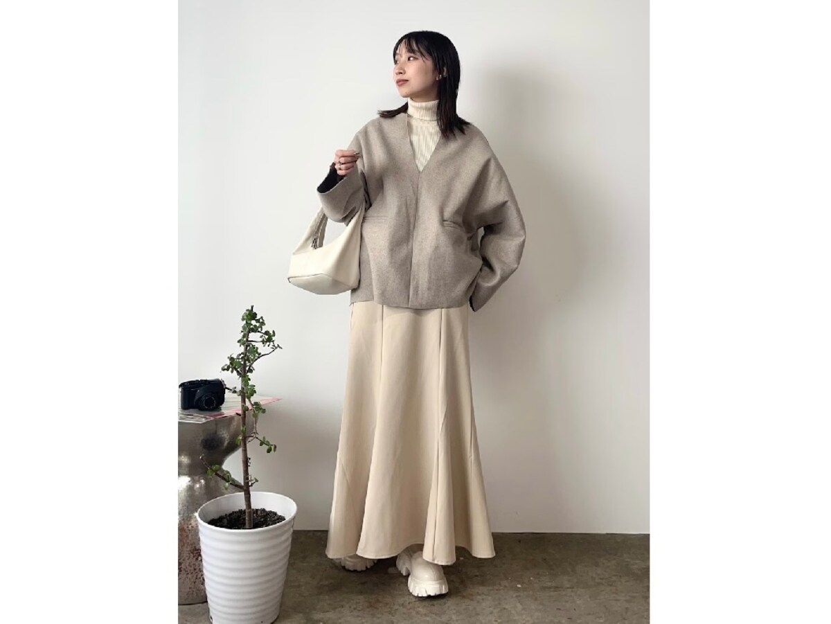 トレンドの厚底タイプ、チャンキーヒールも底冷えしにくいのが◎　出典：WEAR