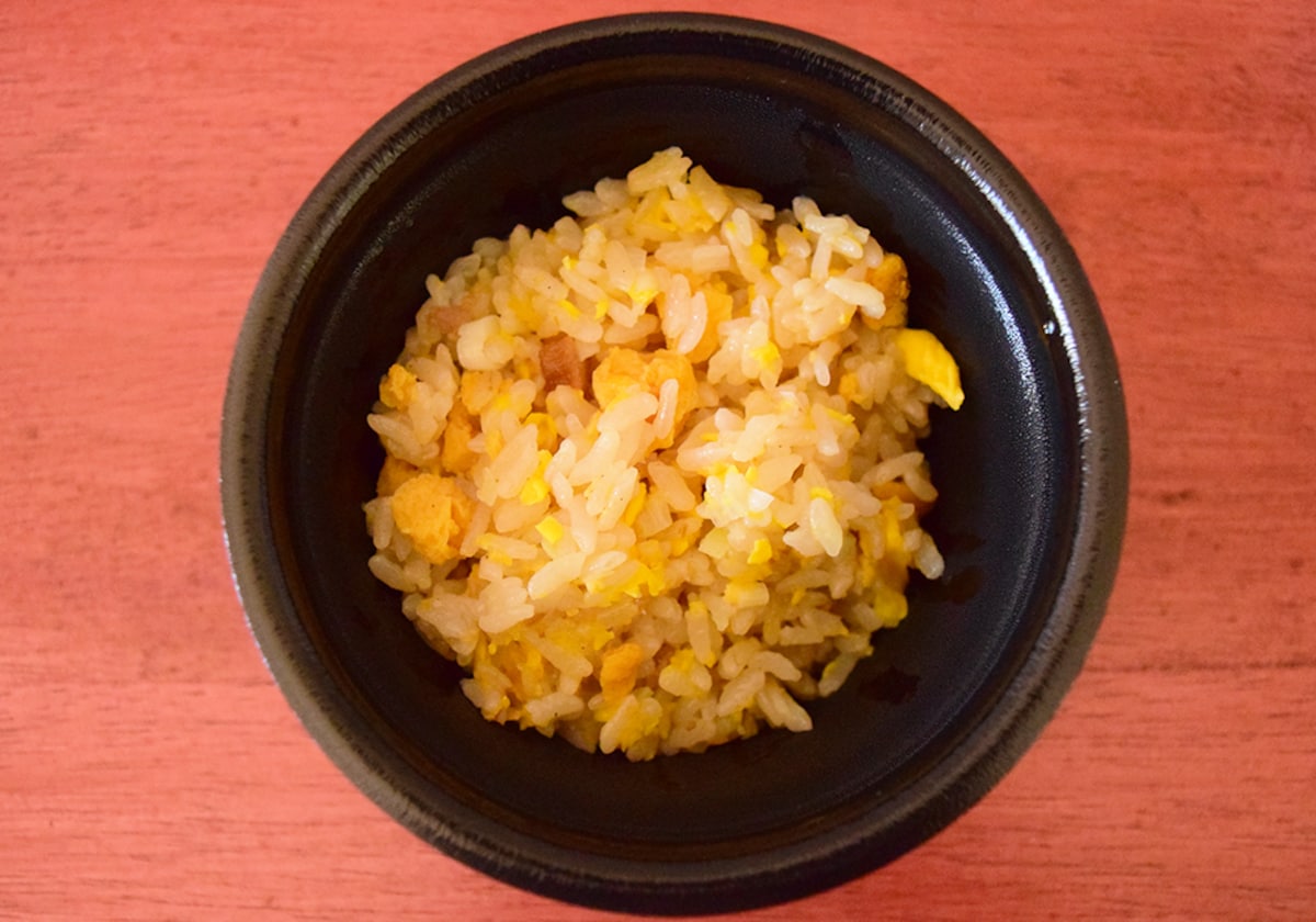 たまごの香りが漂うチャーハンです。
