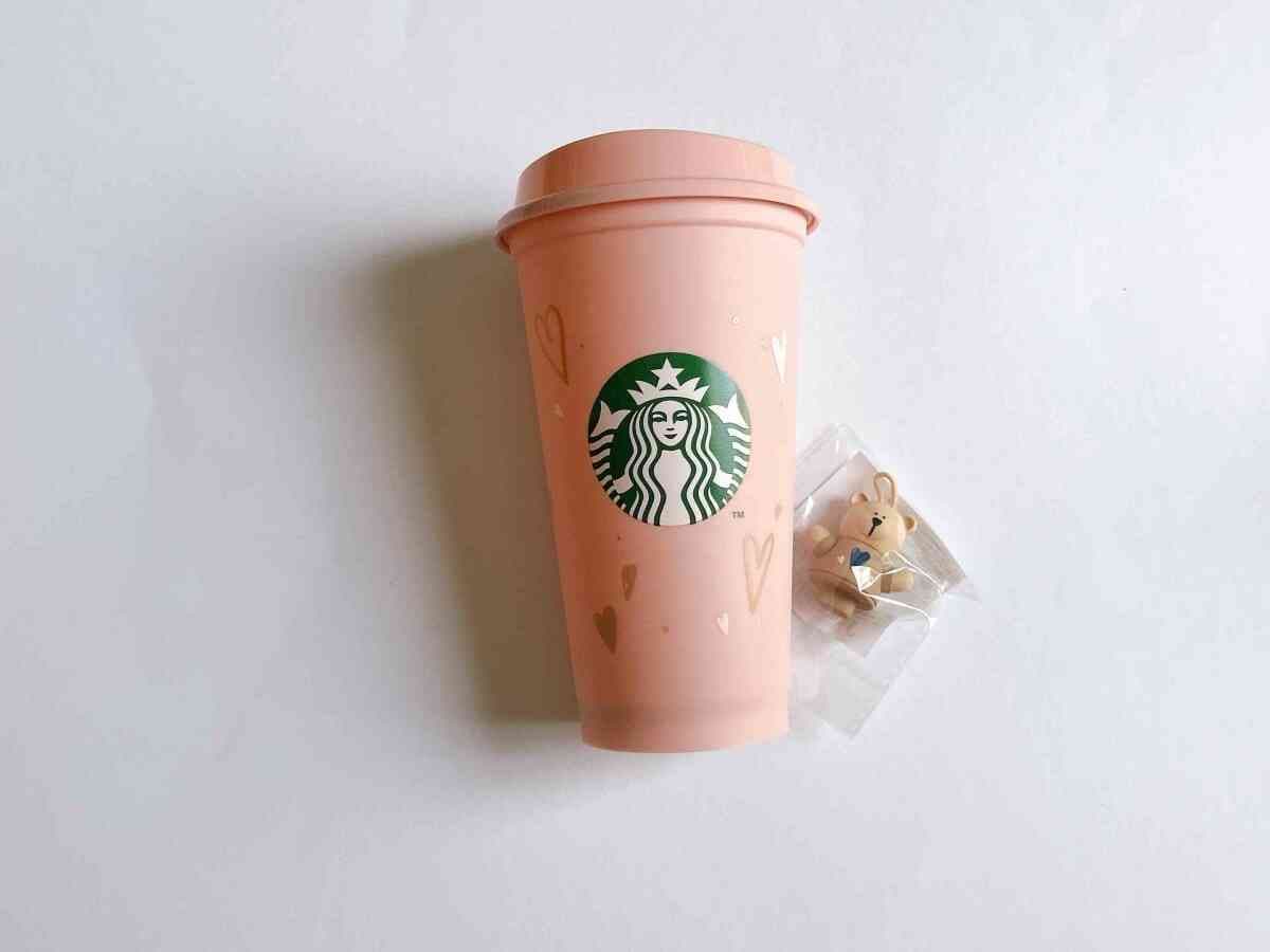 スタバ　プラスチックカップ