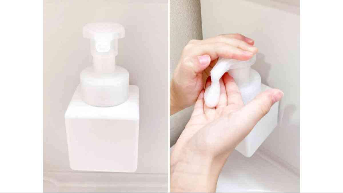 ダイソーのナノテープを活用した浮かせる収納でハンドソープ底のヌメリを防止