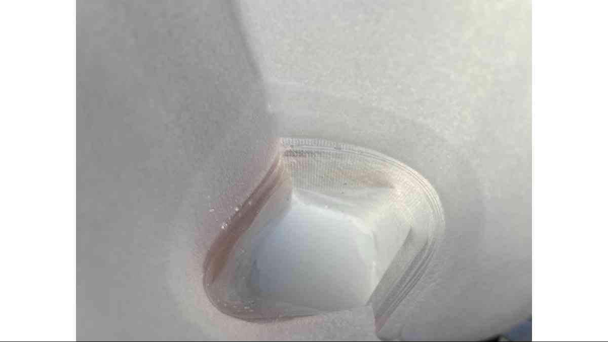 ダイソーの「トイレに困ったときに 携帯ミニトイレ（1回分）」はしっかりと固まる！