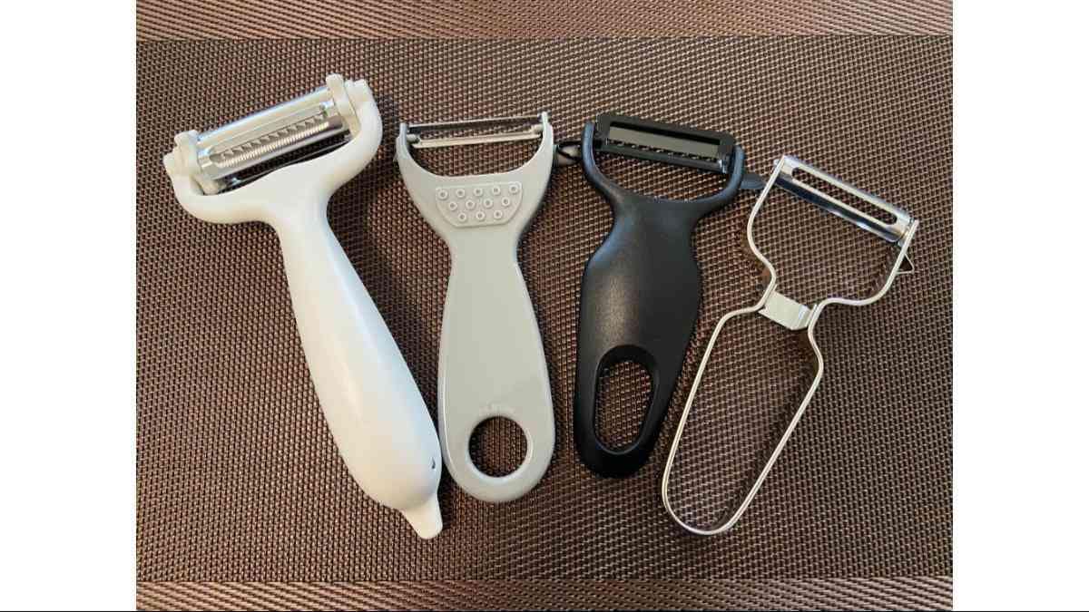 ダイソーのピーラーは多機能モデルが豊富！コスパもいい