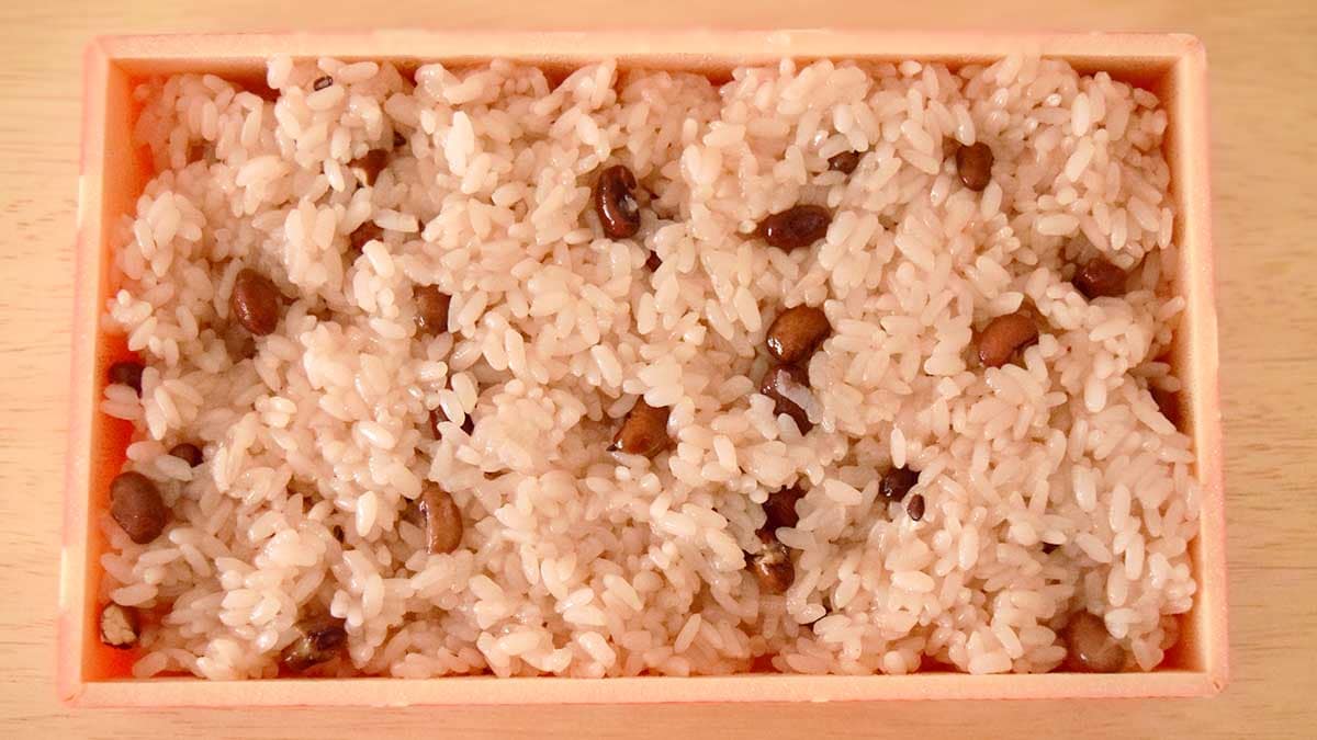小豆の粒が大きくて艶が出ています。