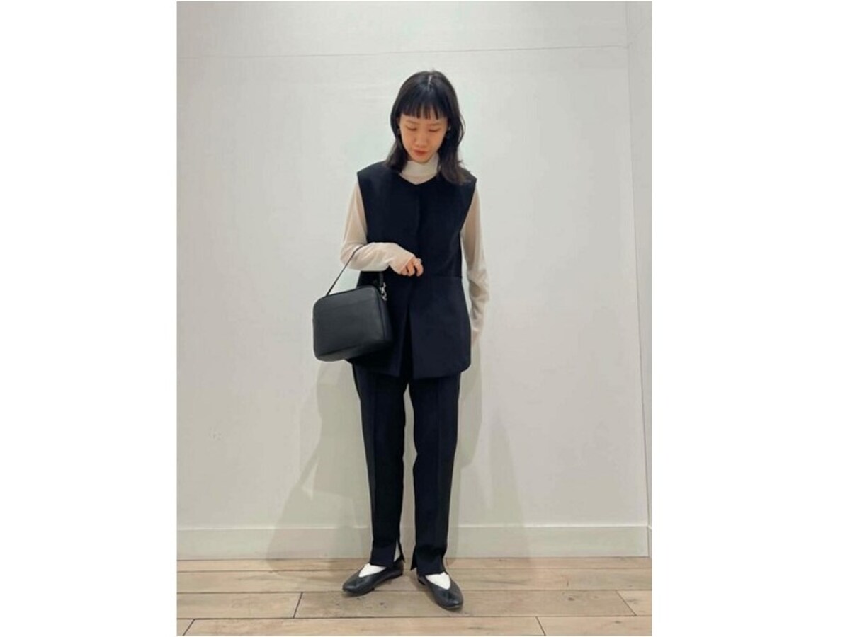 ジャケットではなく、ジレとパンツのセットアップな点が便利　出典：WEAR