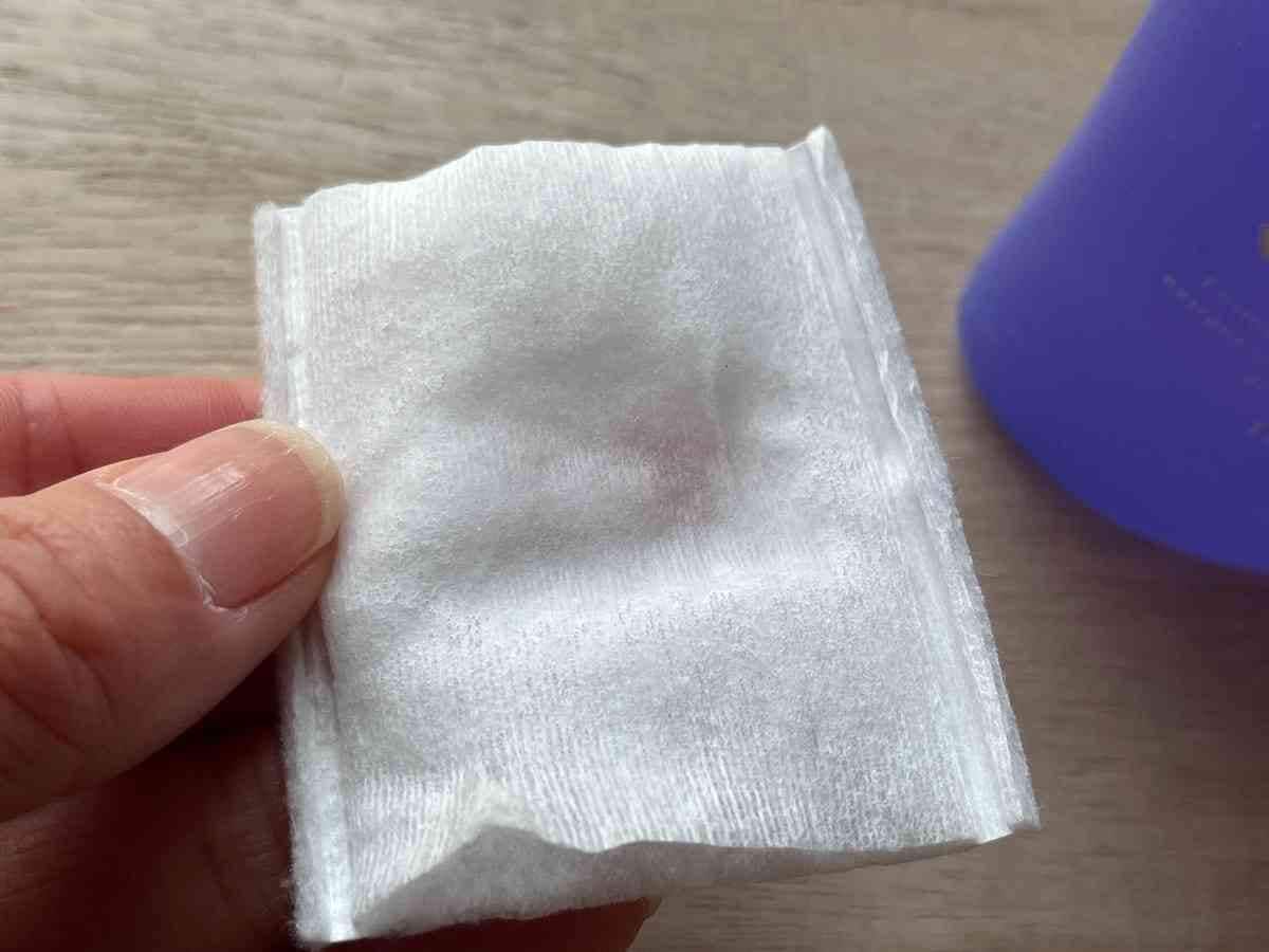 ダイソーの「ハトムギ配合化粧水」は無臭に近い