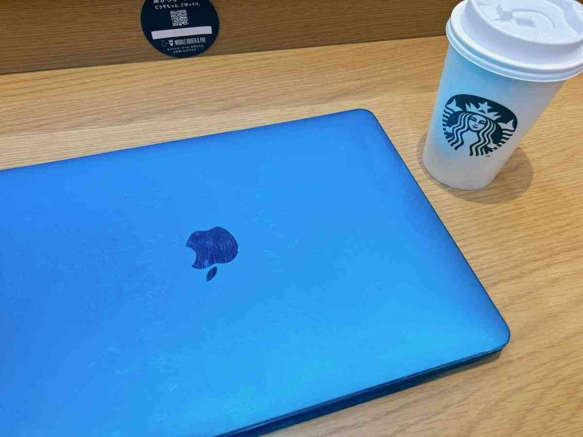 スタバ　充電