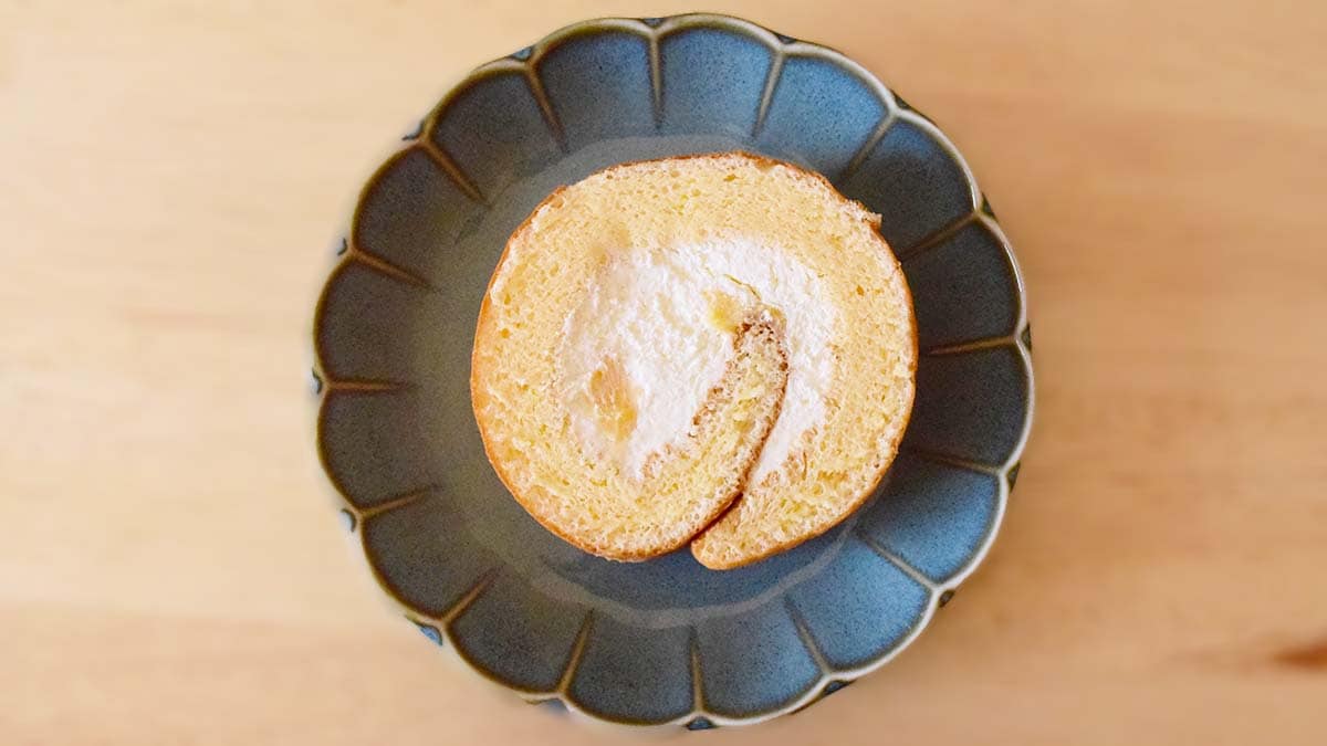 たまごの風味が香り、ふんわりとしたスポンジ。