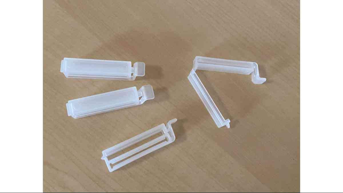 ダイソーのチューブ絞りの売り場を紹介