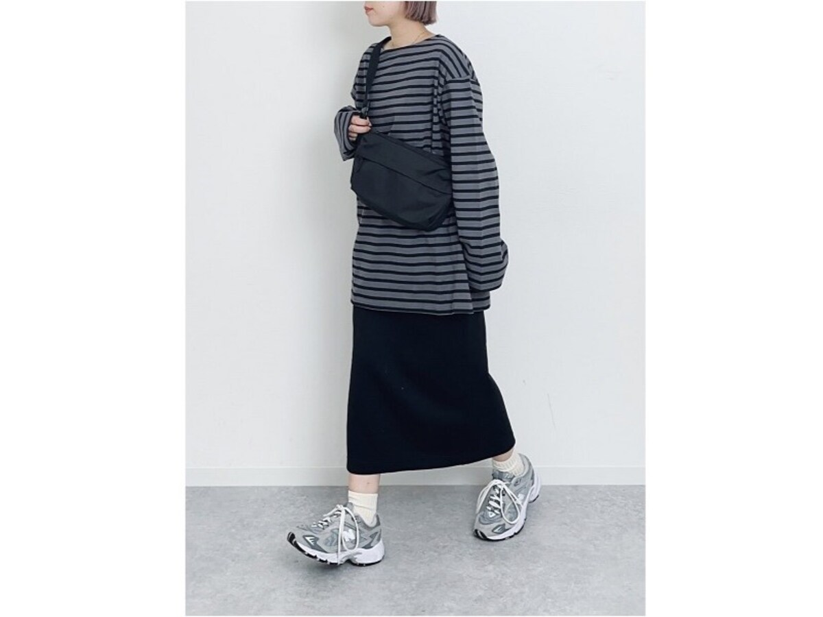 ウエストバッグにもなるショルダーバッグはショッピングにもアウトドアにも◎　出典：WEAR