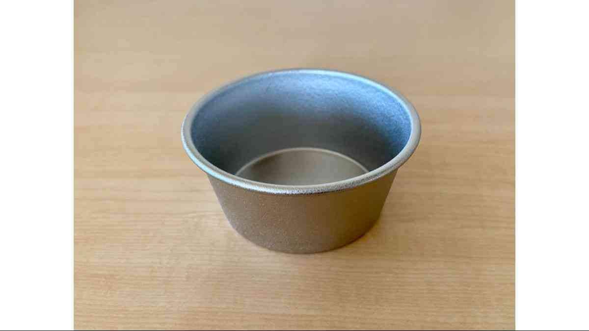 ダイソーの「銀河プリンカップ（小）」は丈夫なステンレス製