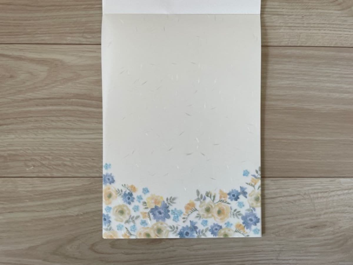 ダイソーの「便箋　伊予和紙　花だより」の活用方法は？