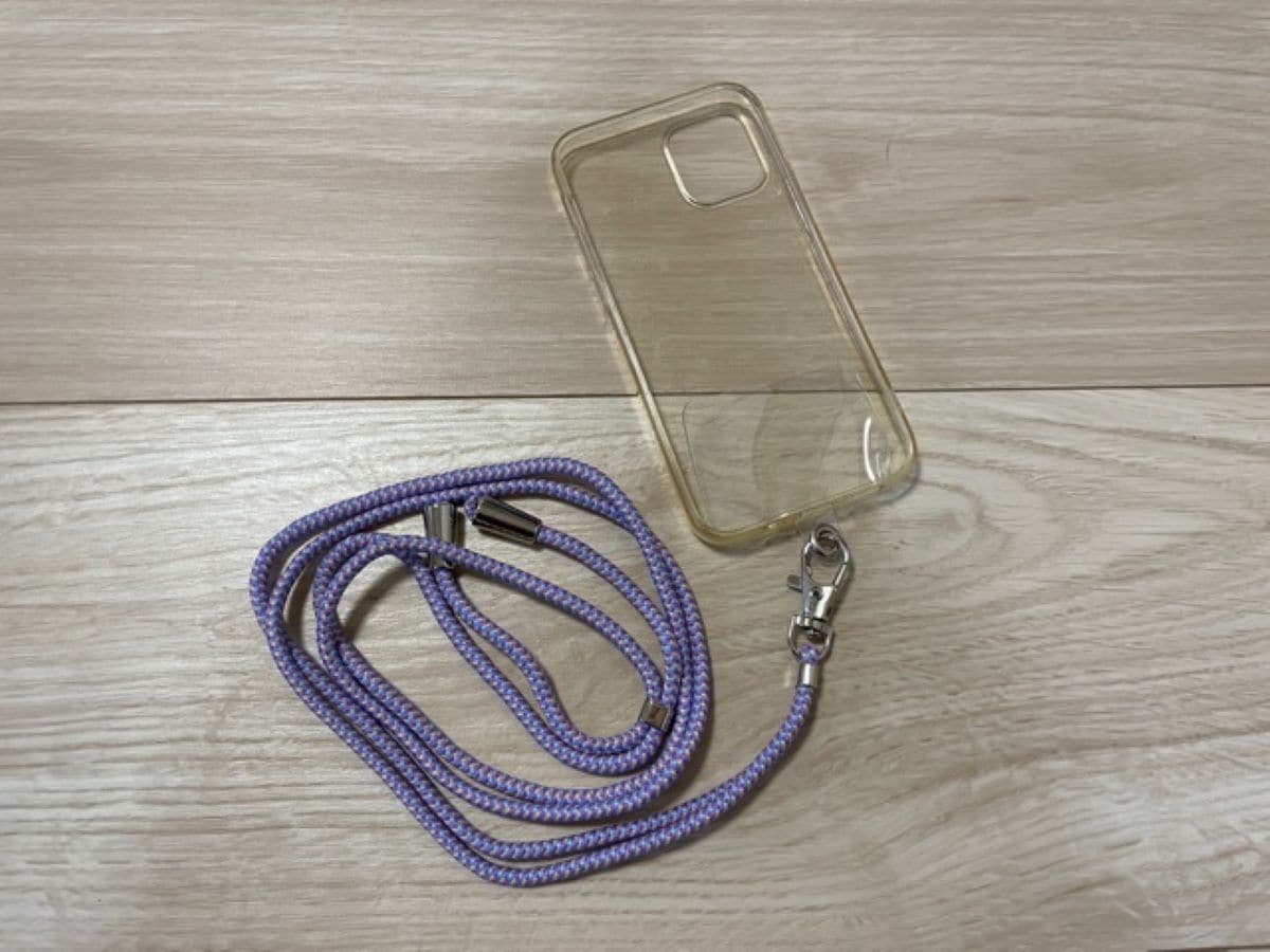 セリアのスマホショルダー「スマートフォン用 ストラップ」の使い方