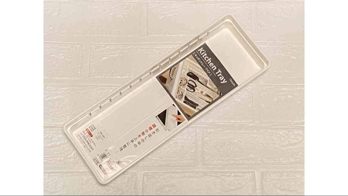 セリアの「キッチントレー ワイド」
