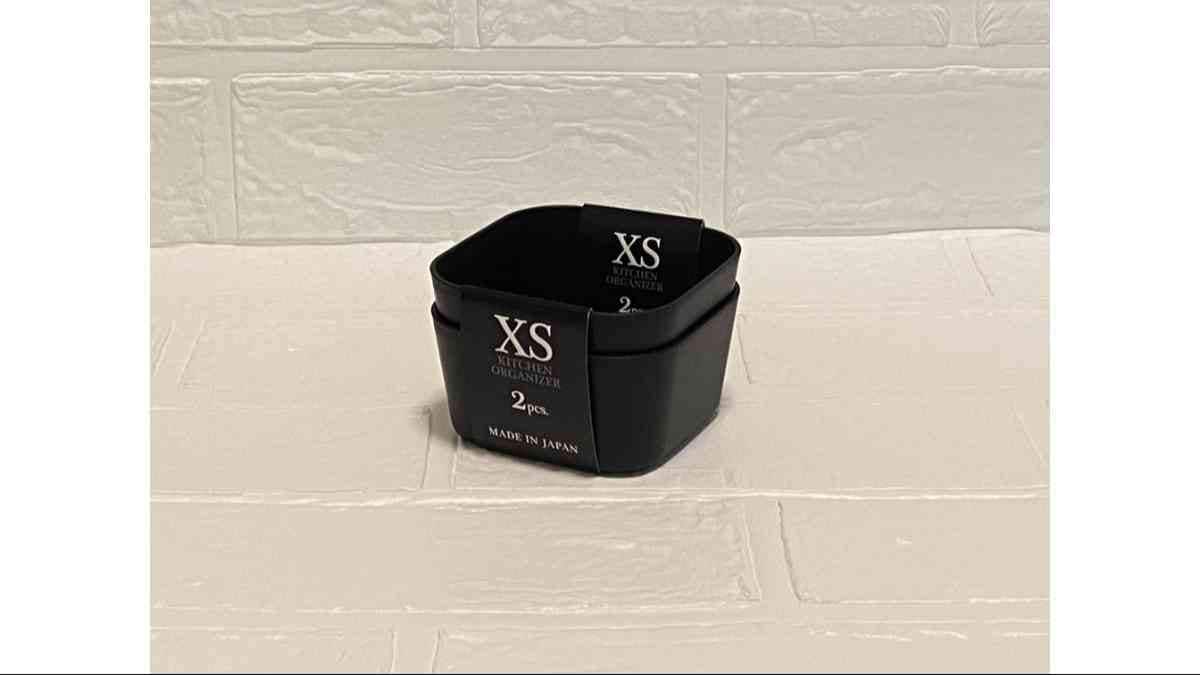 セリアの「キッチン整理 XS 黒」