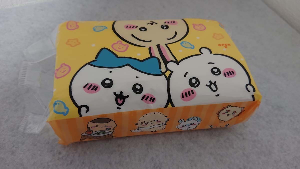 セリアの「ちいかわティッシュ」