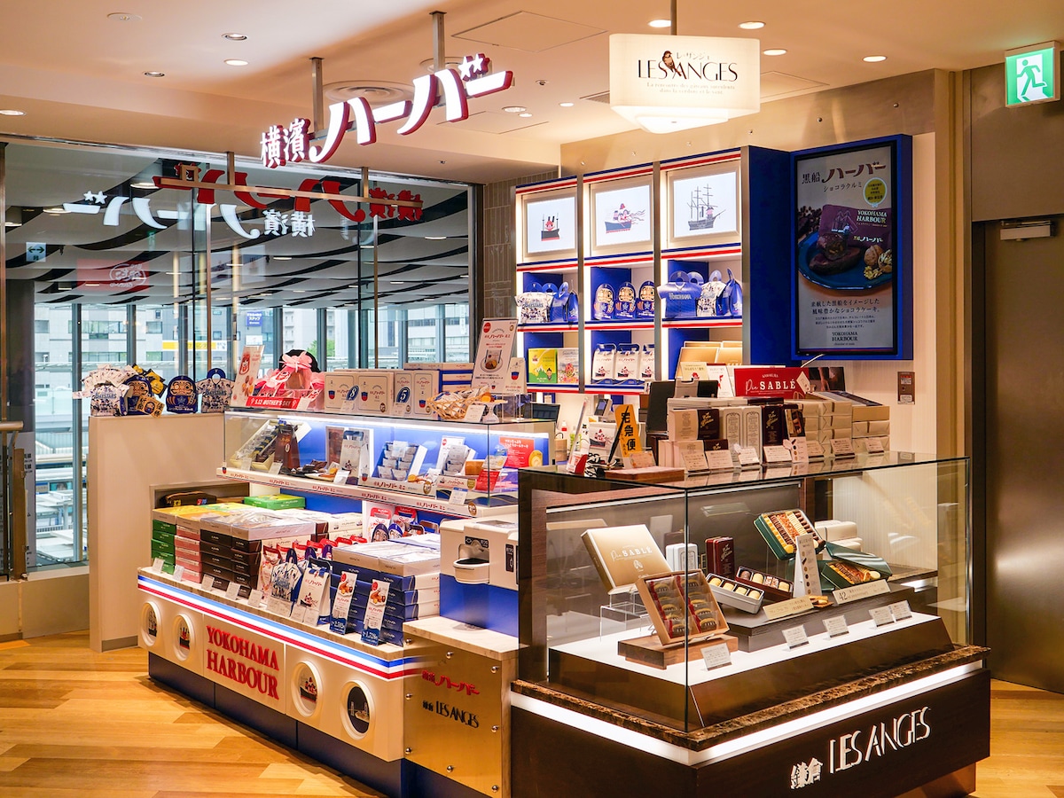 横濱ハーバー/鎌倉レ・ザンジュの併売店(筆者撮影)