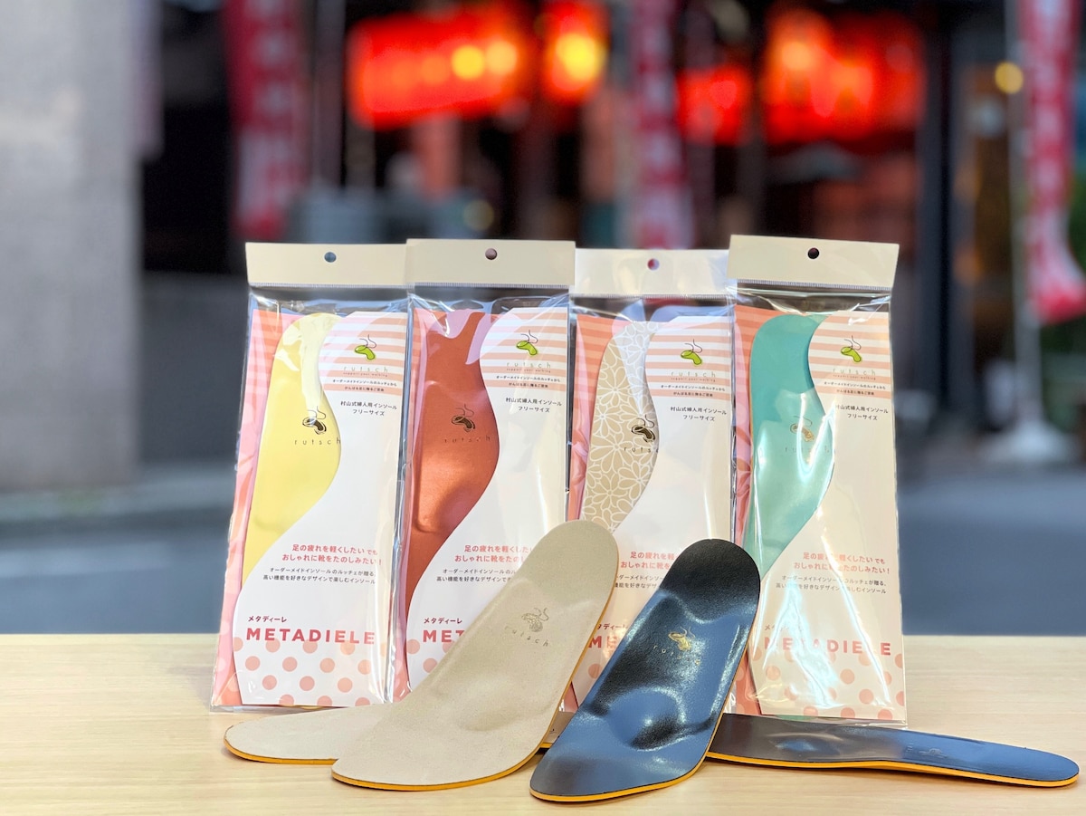 「ルッチェ 村山式インソール」は女性の立ち仕事を支える！フィット感◎機能と口コミ