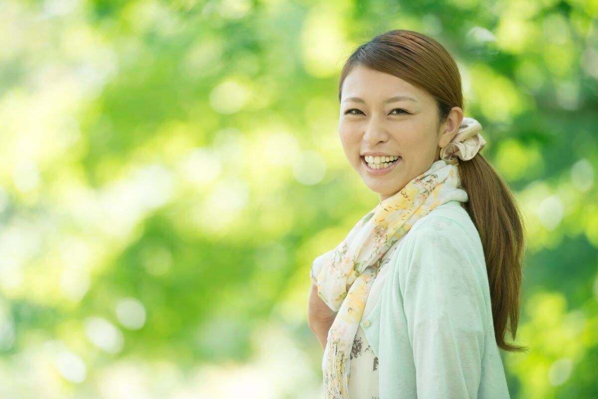 定年後、働いている人の割合と年収はどのくらい？ 