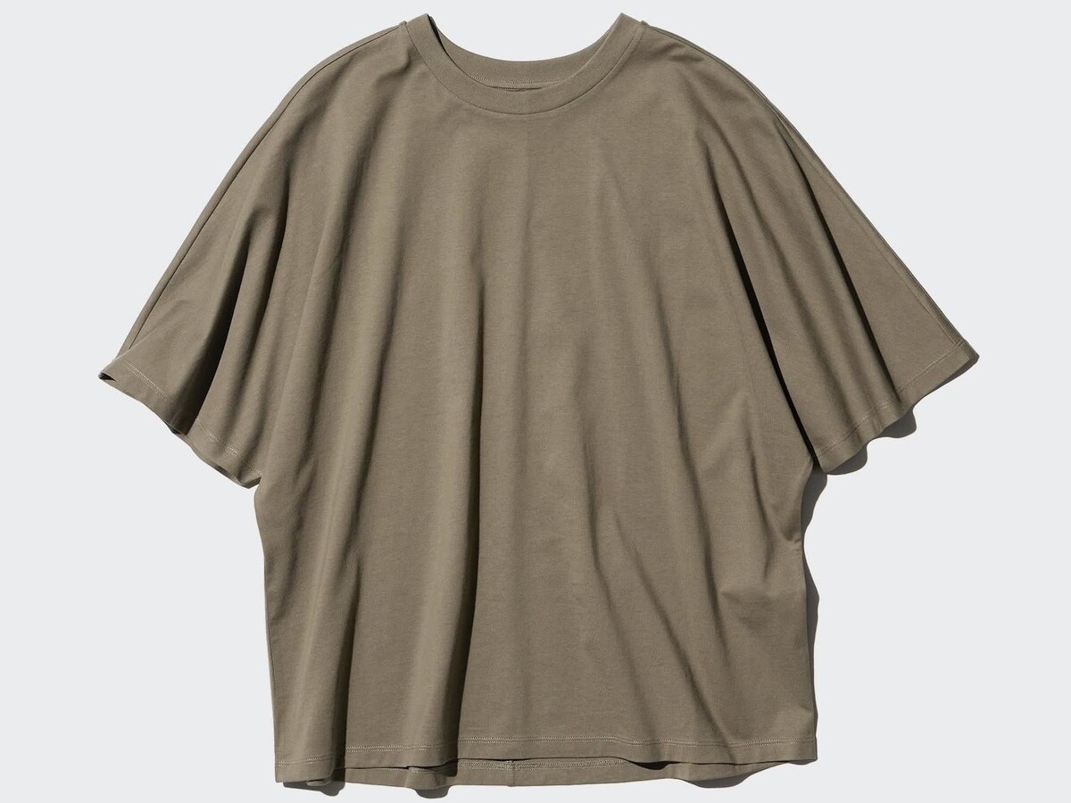 ユニクロ　コットンリラックスT　1500円（税込）