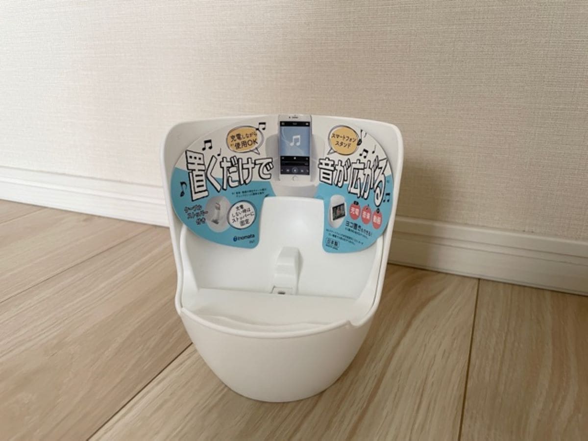 セリアの「スマホスタンド」は音が広がる！