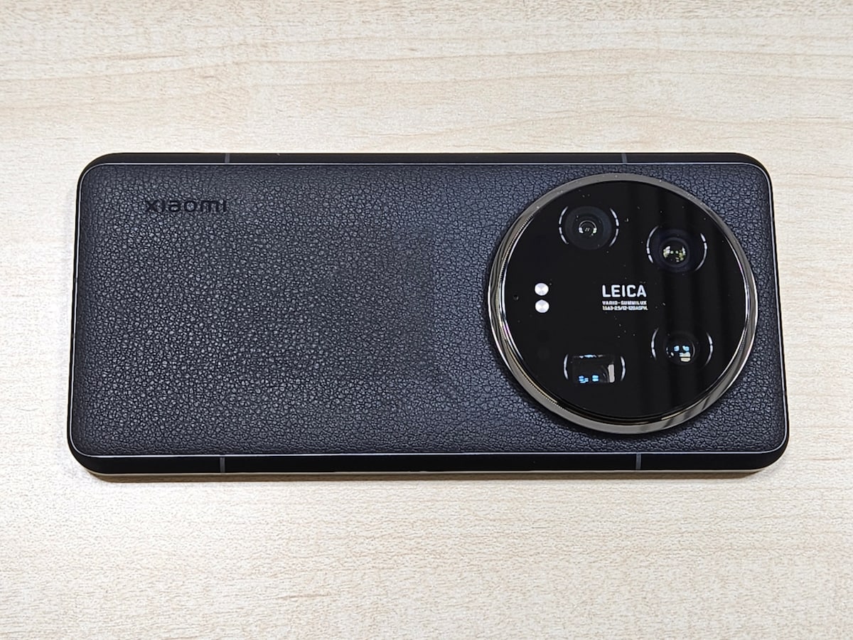 Xiaomi 14 Ultraの背面