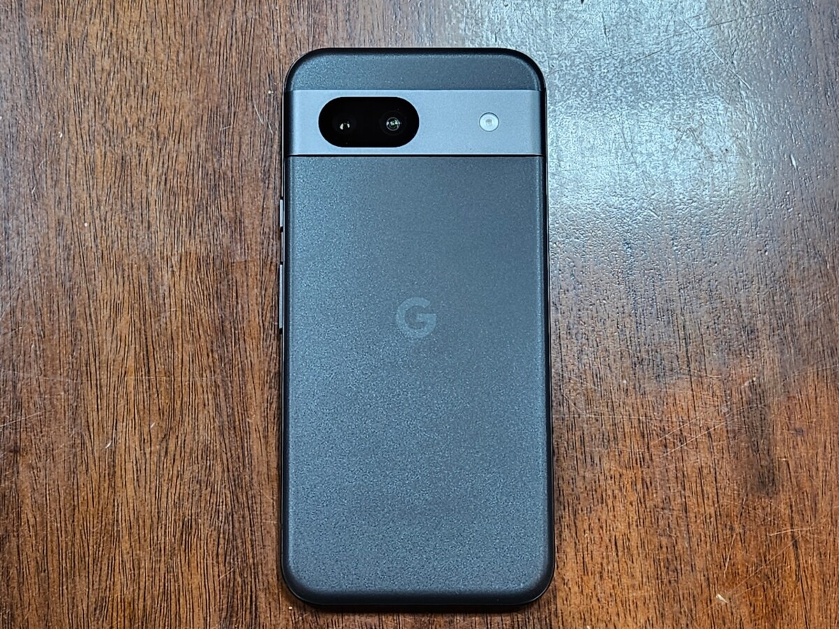 Google Pixel 8aの背面